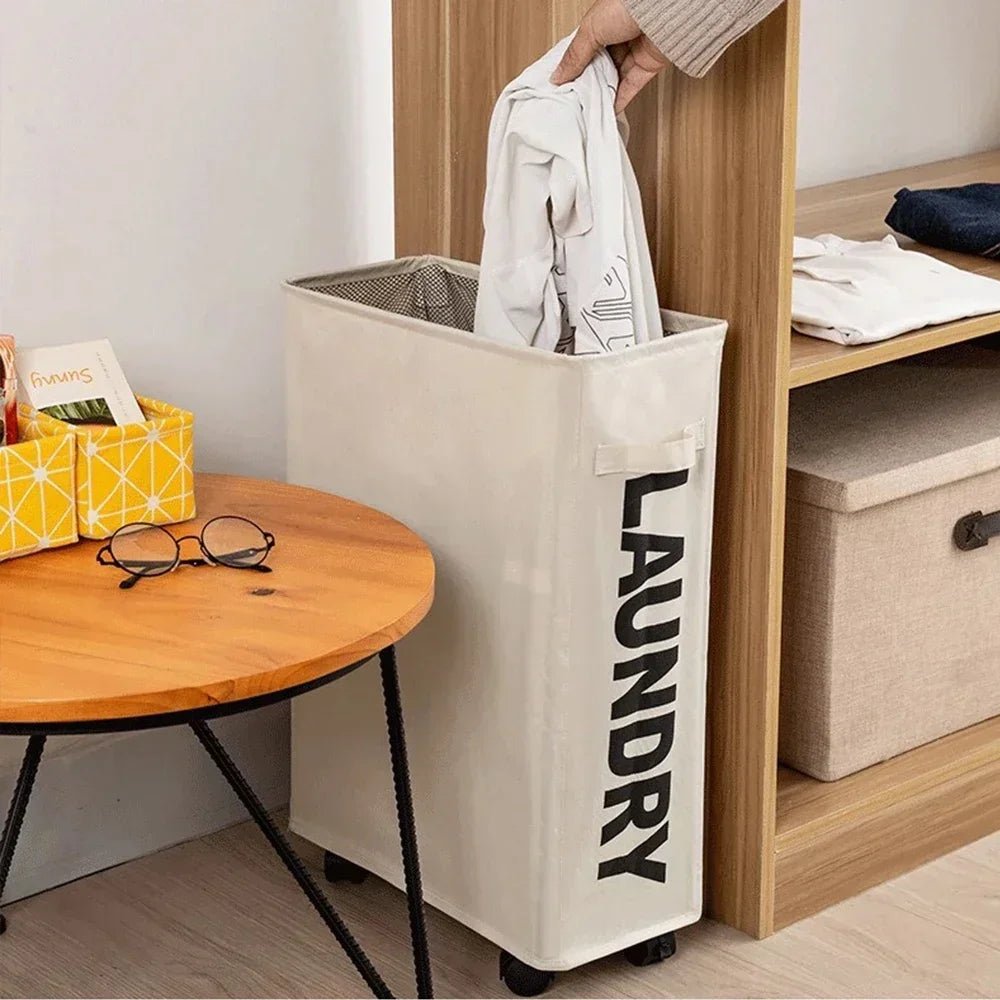 panier à linge sur roulettes blanc chambre
