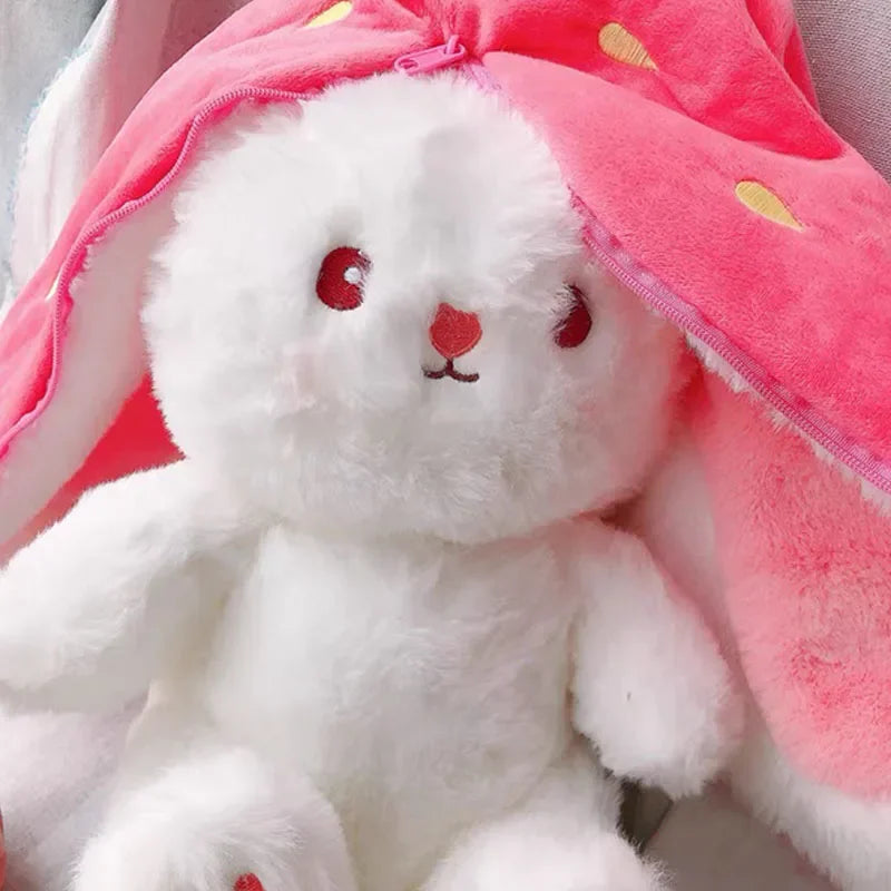peluche lapin fraise