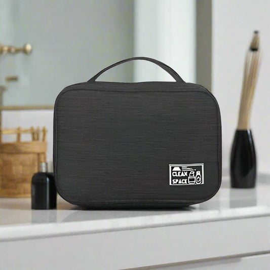 trousse de toilette noire
